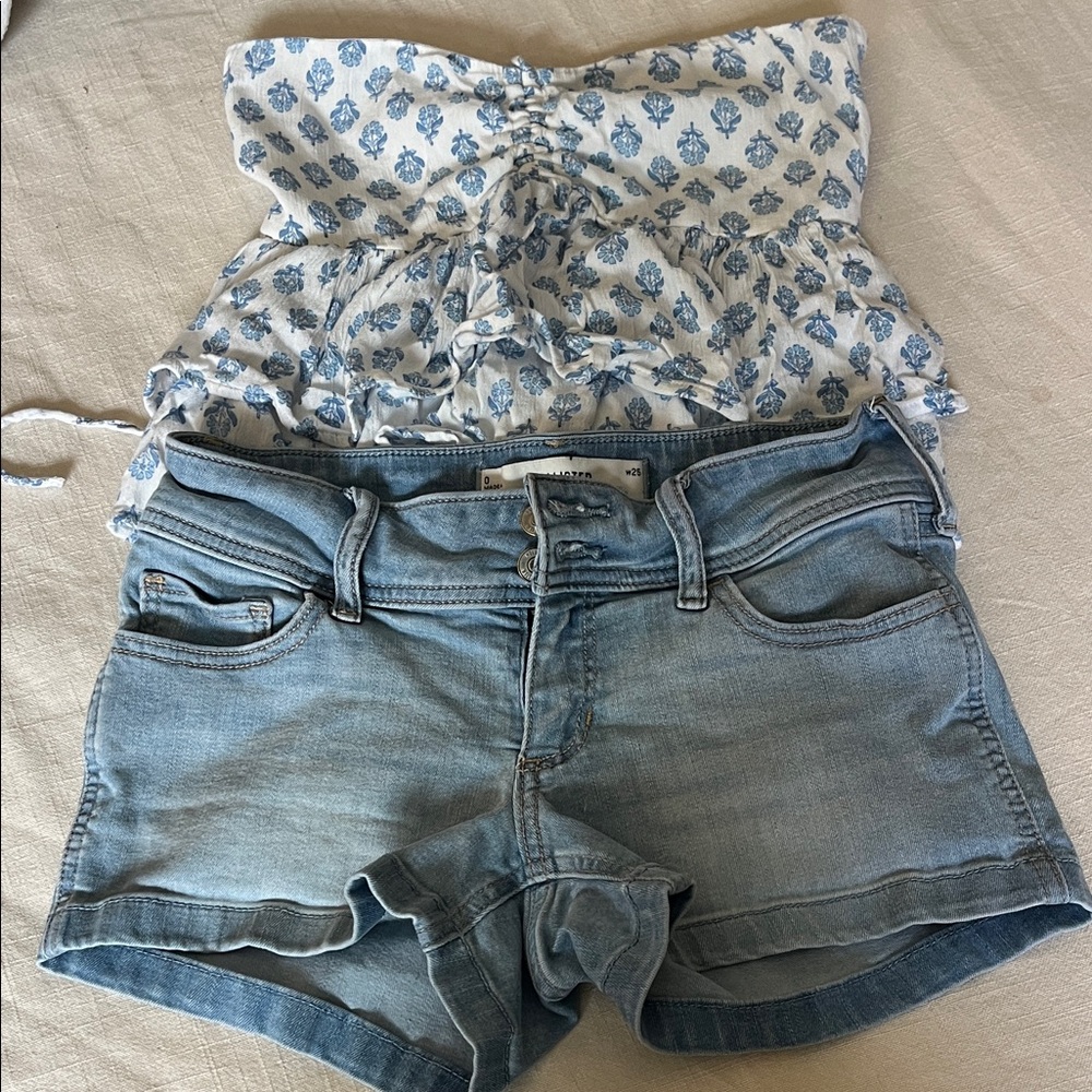 Hollister Blue and White Floral Shorts